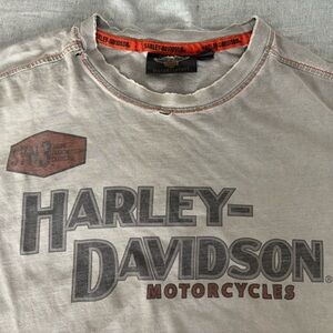 Vintage Harley-Davidson Men’s Large Long-Sleeved T-Shirt